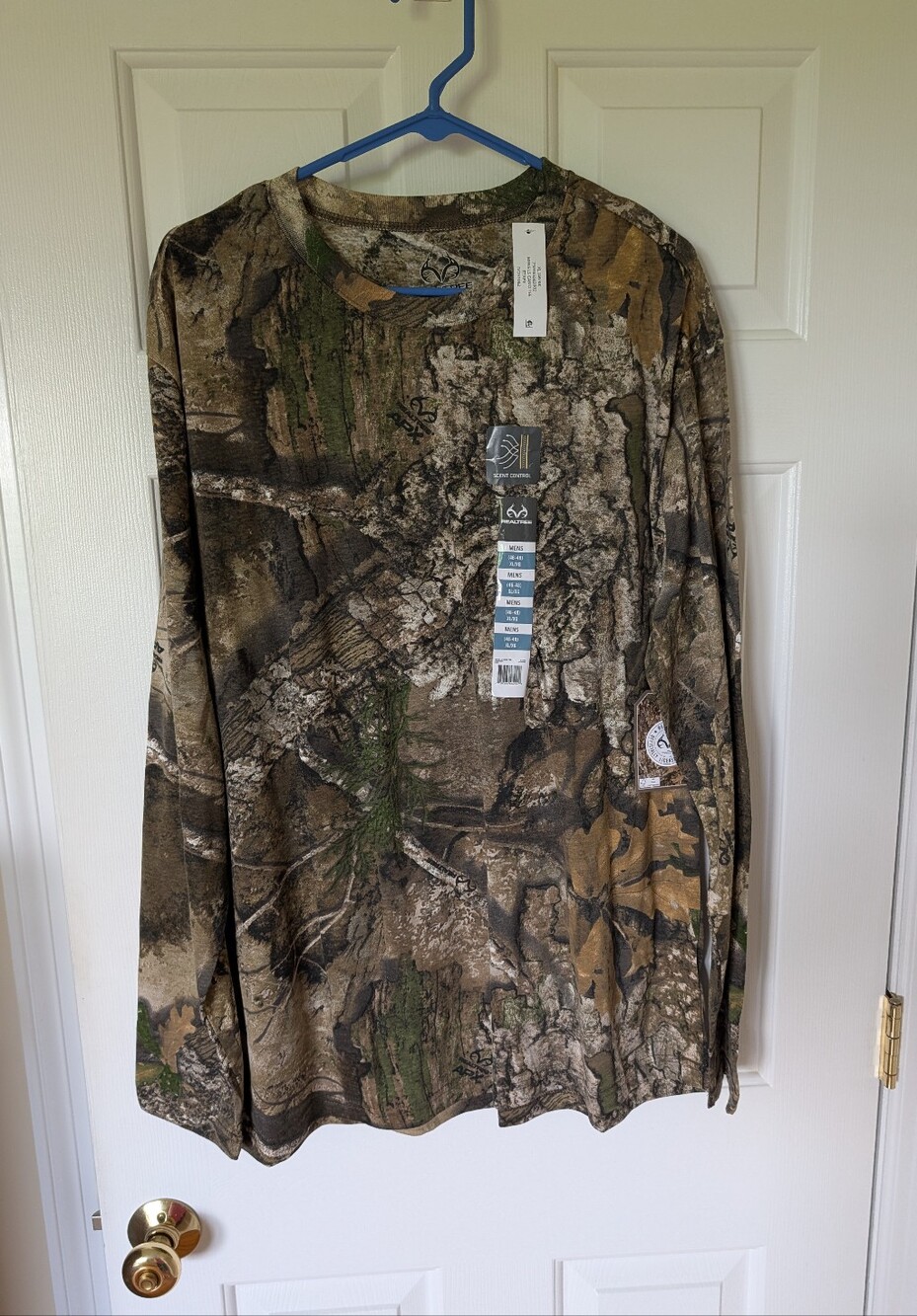 XL 46-48 Mens Realtree Camoflage Tee Shirt Long Sleeve Scent Control New